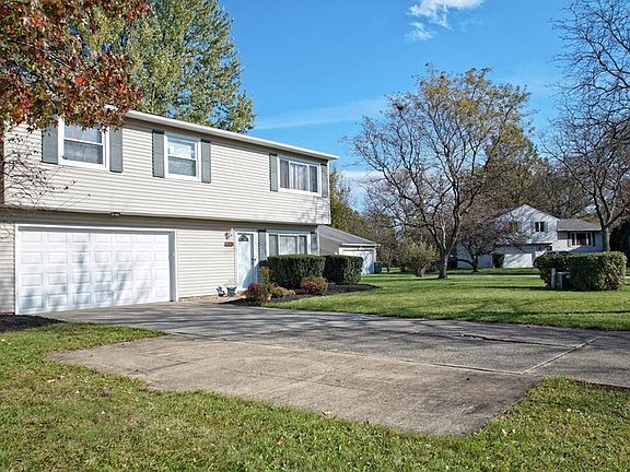3rd image of 10005 Serene Ct