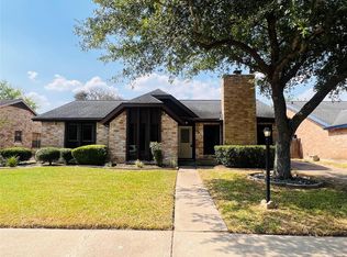 10131 Sagedale Dr, Houston, TX 77089