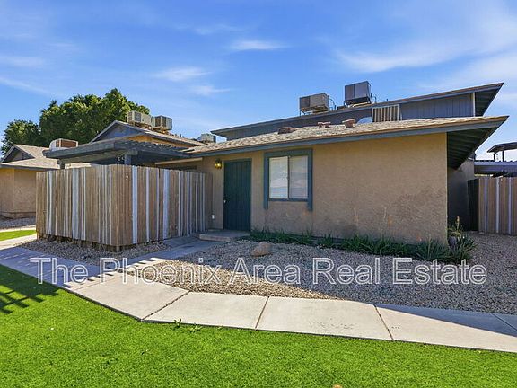2nd image of 286 W Palomino Dr Unit 21
