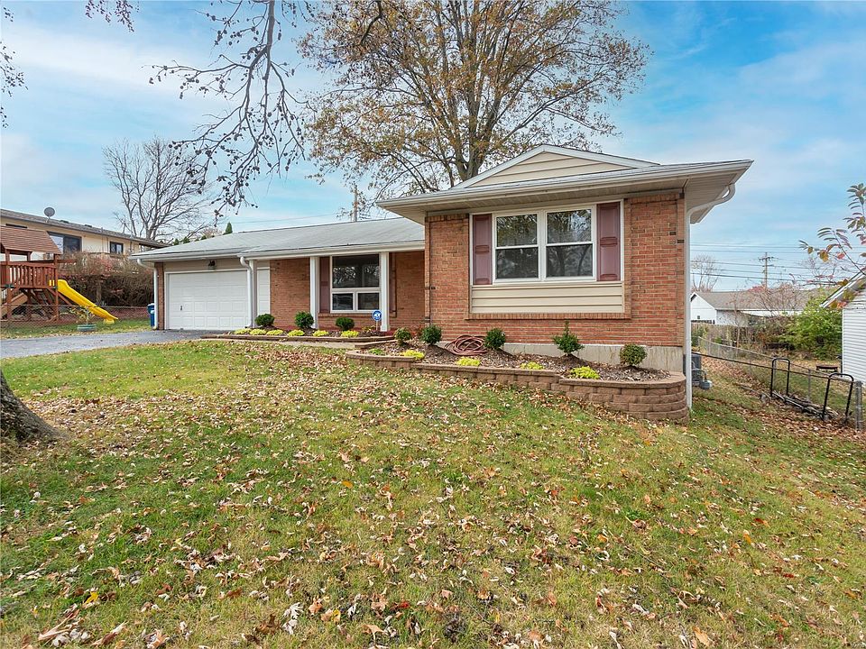 1st image of 2239 Westglen Park Dr