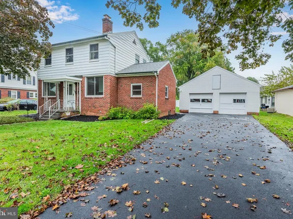 407 E Emaus St, Middletown, PA 17057