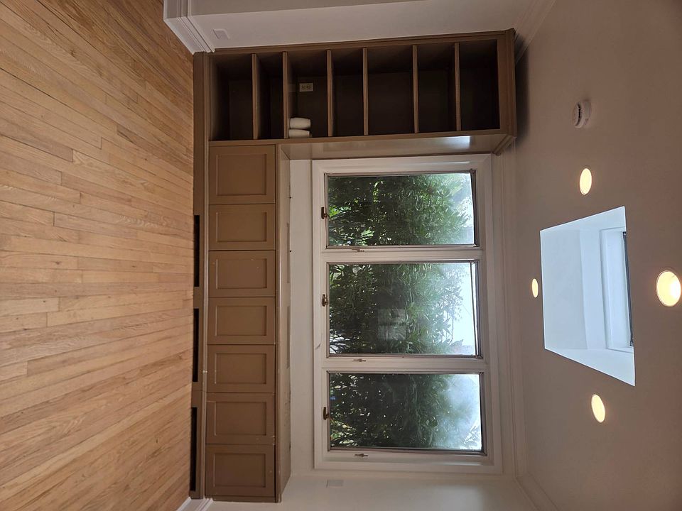 1st image of 65 Ithaca Ave