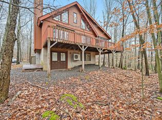 18 Wedge Dr, Lake Ariel, PA 18436