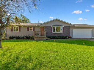 1508 Washington Dr, Vinton, IA 52349