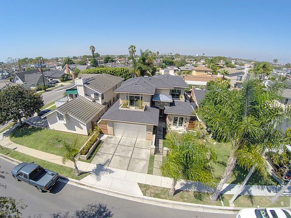 2nd image of 705 Driftwood Ave