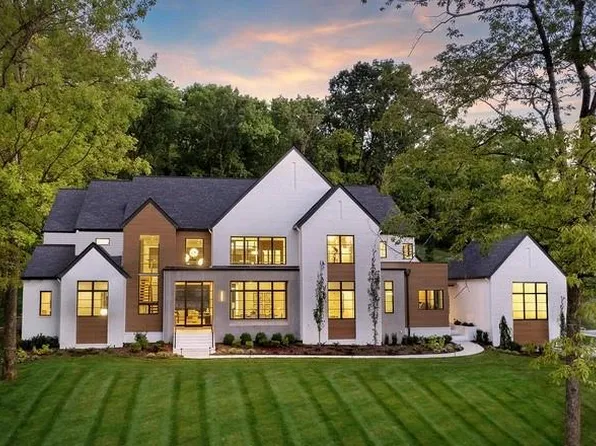 644 E Lake Dr, Gainesville, GA 30506