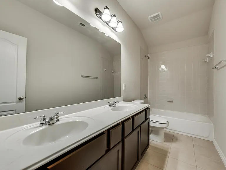 1900 Abby Creek Dr — Photo 21