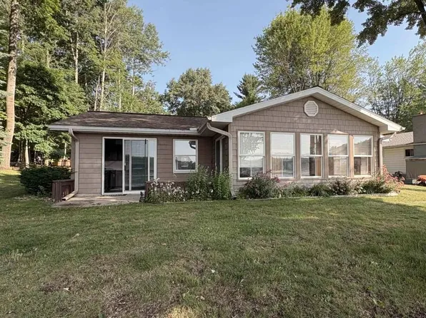 10760 Alpine Dr, Lake, MI 48632