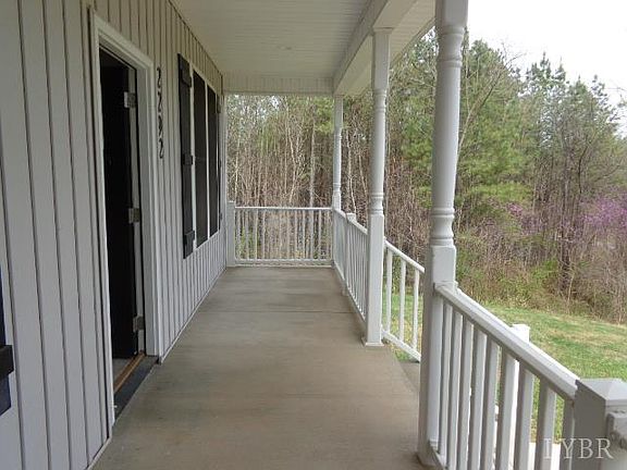 3rd image of 2292 Wheeler Rd
