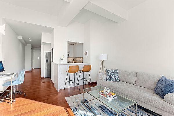 1st image of 305 E 63rd St APT 4L