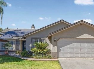 394 Greg St, Farmersville, CA 93223