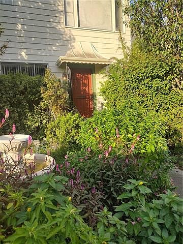 1st image of 5401 McKenna St