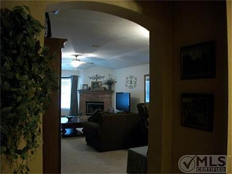 4th image of 2535 Castle Pines Dr