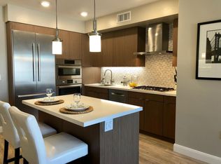 1669 Columbia St #614, San Diego, CA 92101