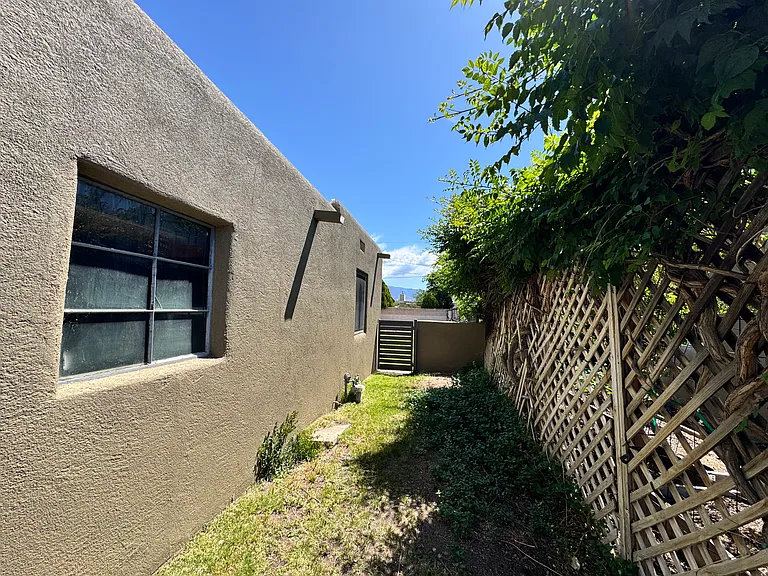 1408 Lafayette Dr NE — Photo 17