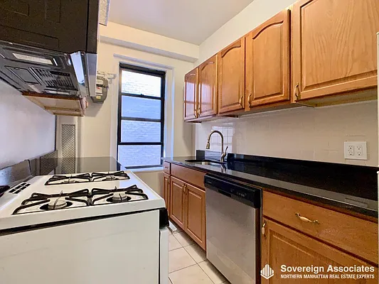 Rented by Sovereign Associates | media 6