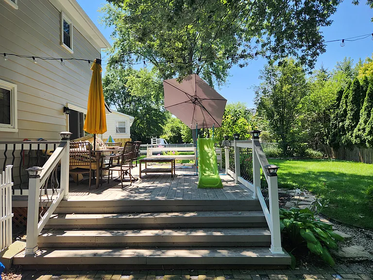 882 Randall Dr — Photo 32