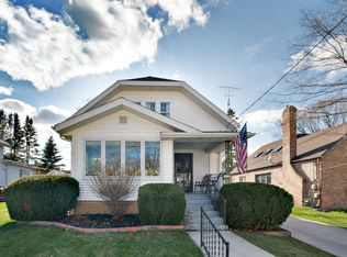 1012 N 16th St, Manitowoc, WI 54220