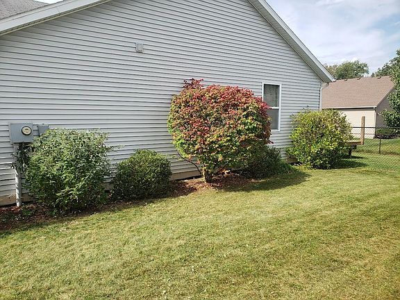 3rd image of 20359 Kiefer Way