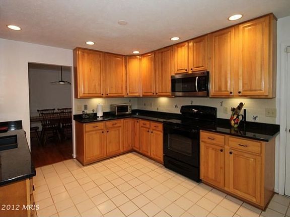 4th image of 11210 Clara Barton Dr