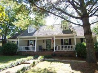121 Riverwood Dr, Franklin, TN 37069