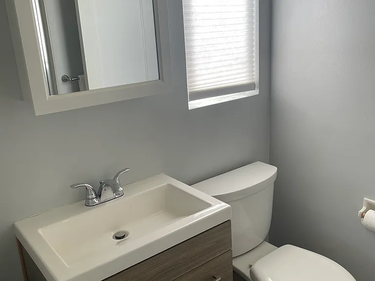 1059 Racine St — Photo 12