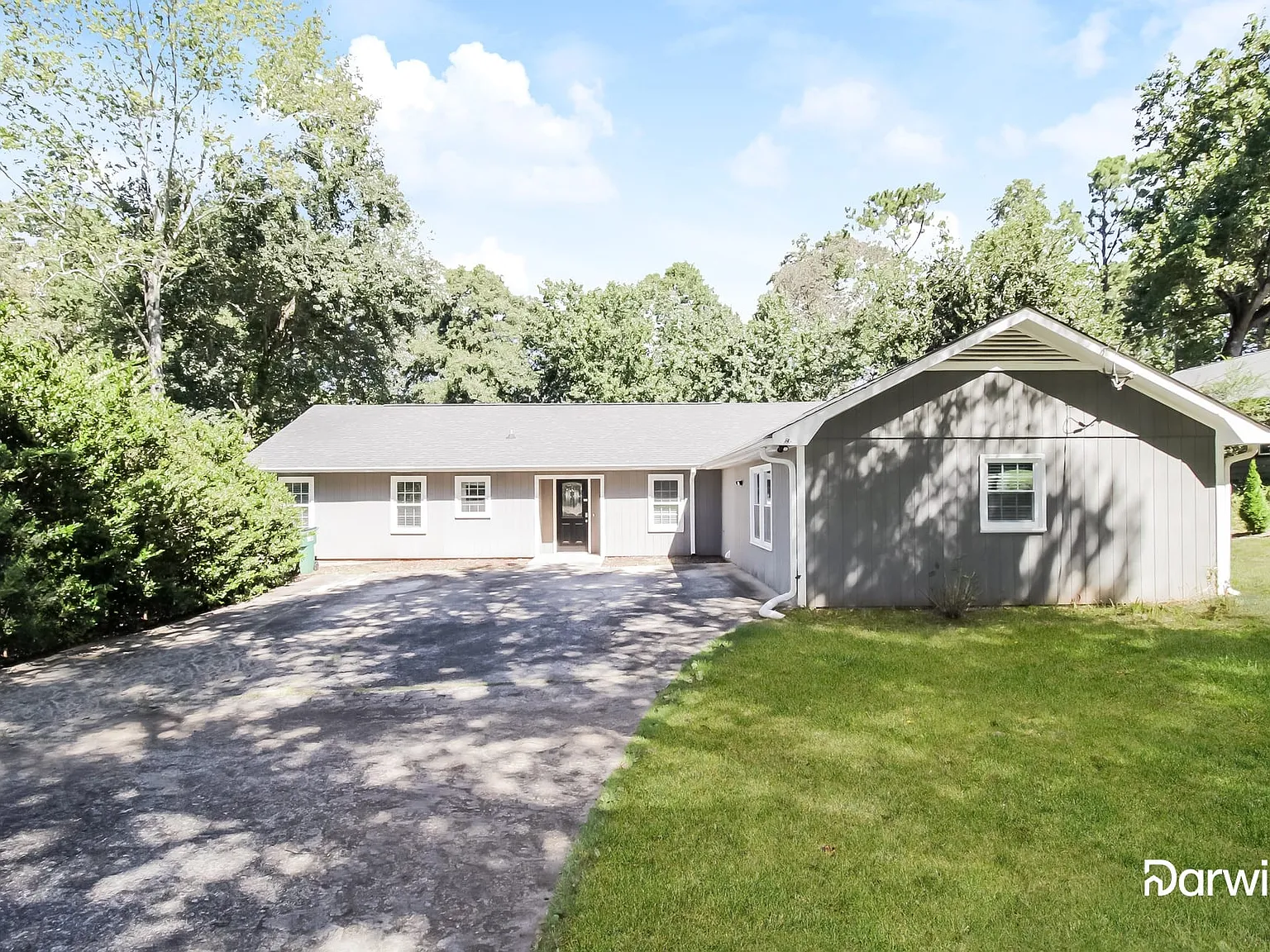 4 bed, 2.0 bath, 1986 sqft, $2,280 — Photo 1
