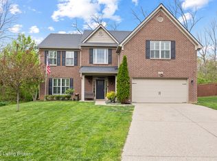 6701 Chestnut View Ct, Louisville, KY 40229