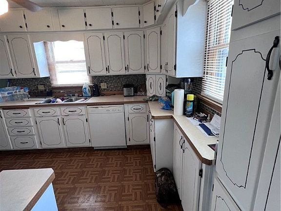 5th image of 721 W North 4th St