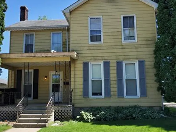 15 1/2 E. Monterey, 15 1/2 E Monterey St, Freeport, IL 61032