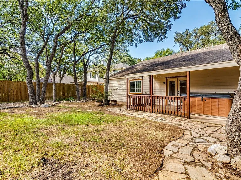 3111 Festus Dr — Photo 18