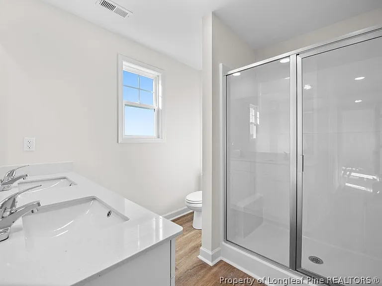 544 Ashley Heights Dr — Photo 15