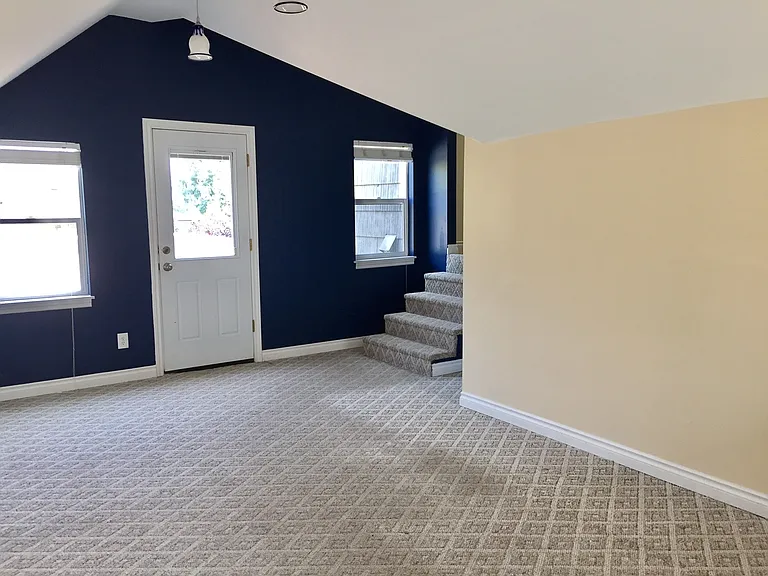 10742 Durland Ave NE — Photo 12