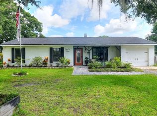 4616 Edwards Rd, Plant City, FL 33567