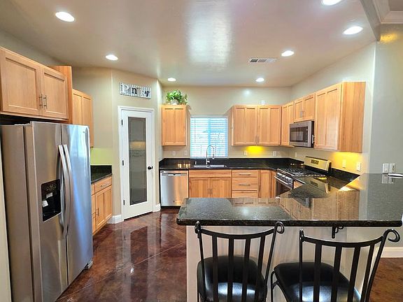 2nd image of 2899 Gunn Ct
