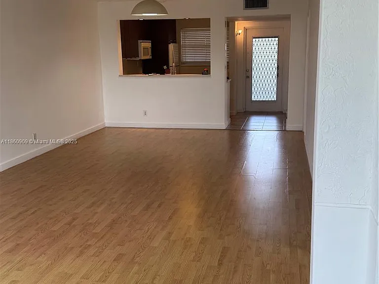 1811 Sabal Palm Dr #403 — Photo 12