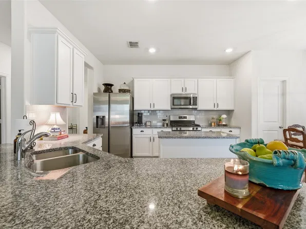 5829 Pensby Dr, Aubrey, TX 76227