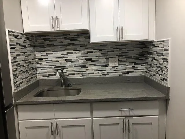 Pleasant Park Apartments — Photo 14