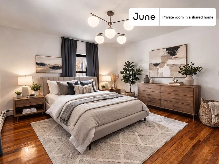 132 Chiswick Rd #2C — Photo 1