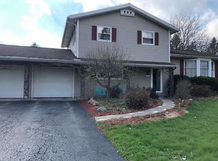 908 Edgewood St, Jackson, MI 49202