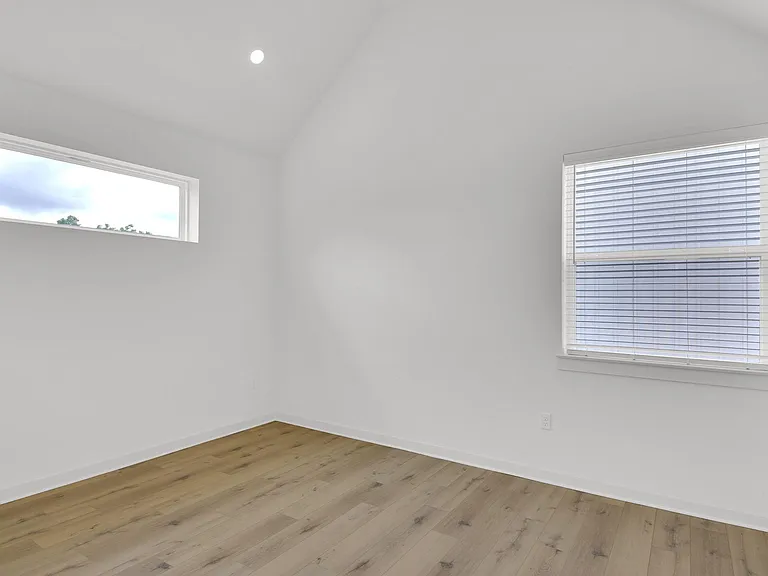 7208 Providence Ave #3A — Photo 22