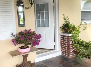 837 Lake McGregor Dr, Fort Myers, FL 33919