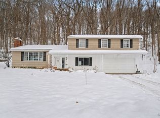 165 Brookside Ln, Fayetteville, NY 13066