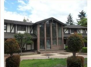 23171 Mora Glen Dr, Los Altos Hills, CA 94024