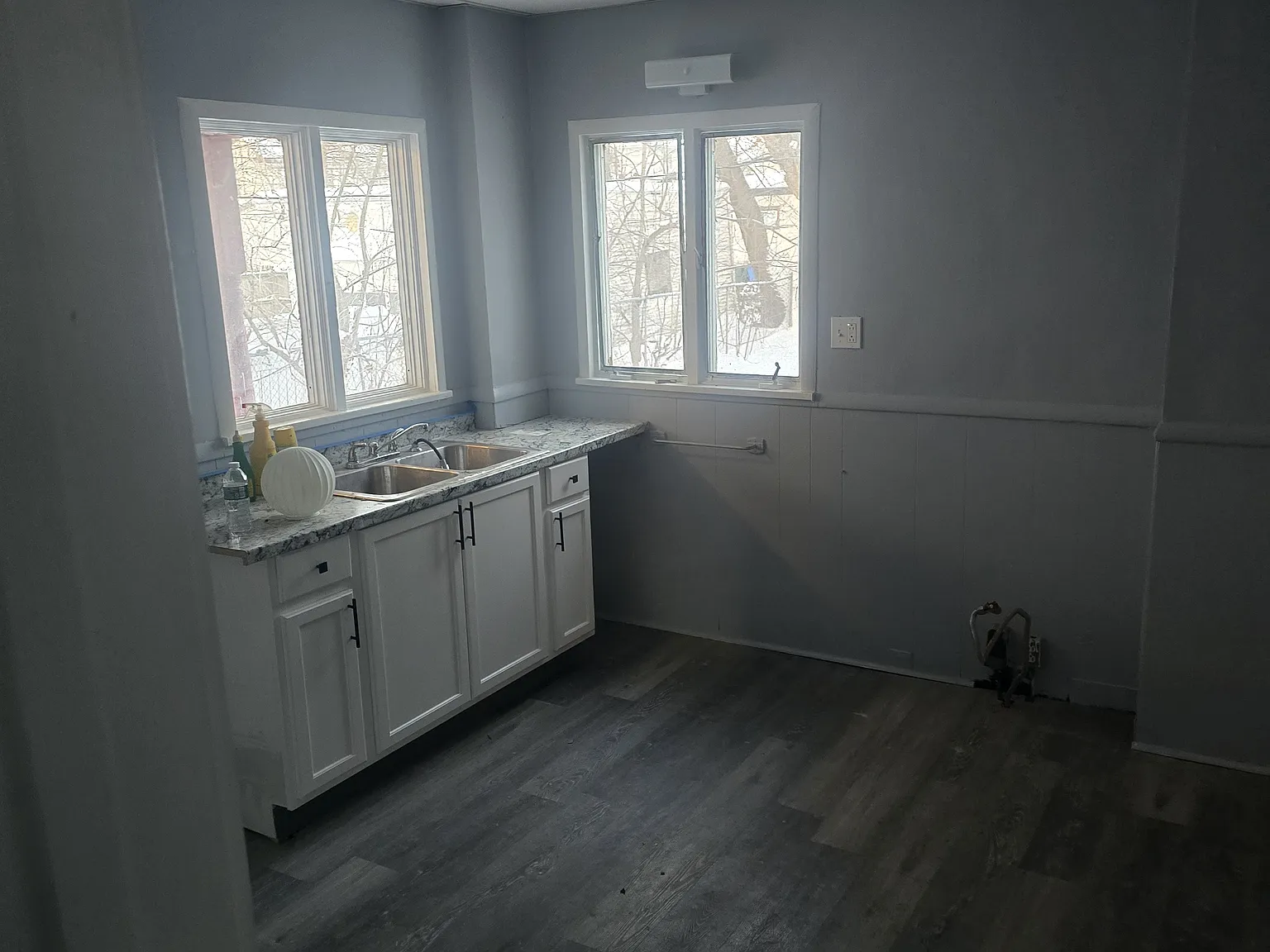 84 Sherwood Ave — Photo 1