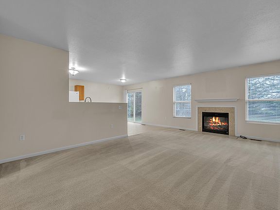 3rd image of 8126 Cypress Cir