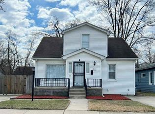 8121 Cloverdale Ave, Ferndale, MI 48220
