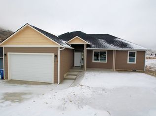 440 Spring View Pl, Chelan, WA 98816