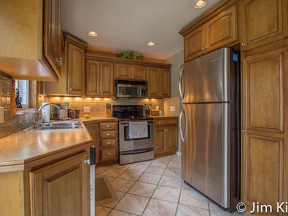 5th image of 1406 Glendale St