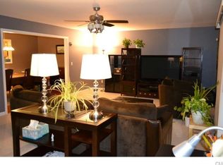 21 Foster St, Danbury, CT 06810